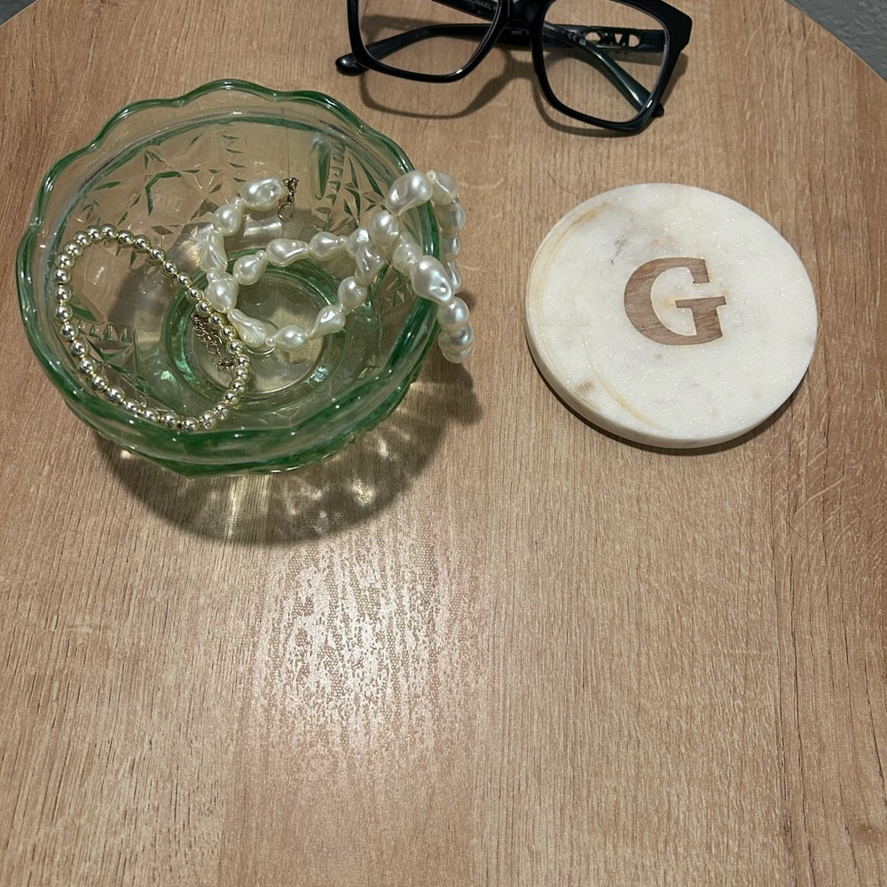 Green Glass Trinket Dish - Picture 7 of 8